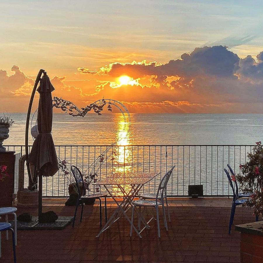 Made In Sicily Santa Tecla Acireale Exterior foto